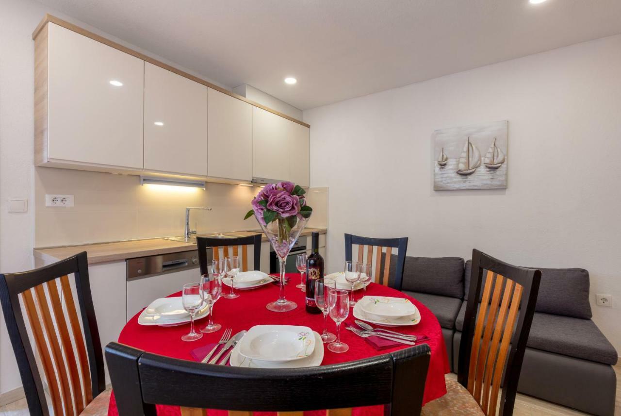 Holiday Home Vesna บาชกาโวดา ภายนอก รูปภาพ