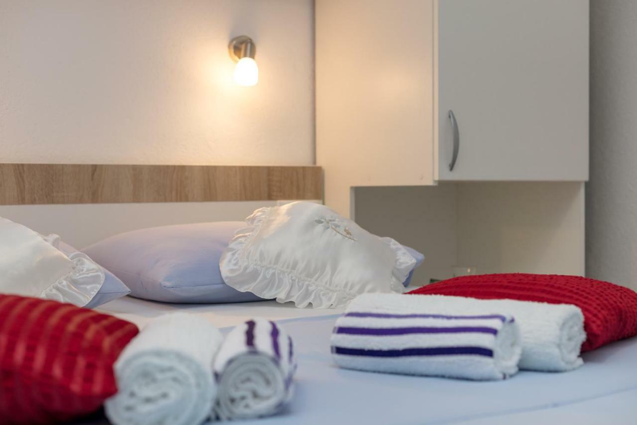Holiday Home Vesna บาชกาโวดา ภายนอก รูปภาพ